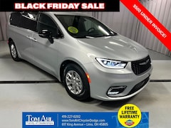 2026 Chrysler Pacifica SELECT Passenger Van