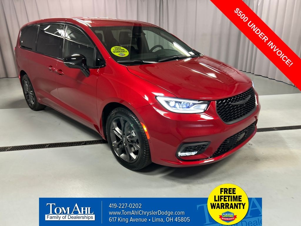 New 2026 Chrysler Pacifica SELECT Passenger Van