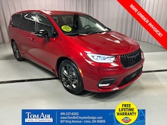 2026 Chrysler Pacifica SELECT Passenger Van