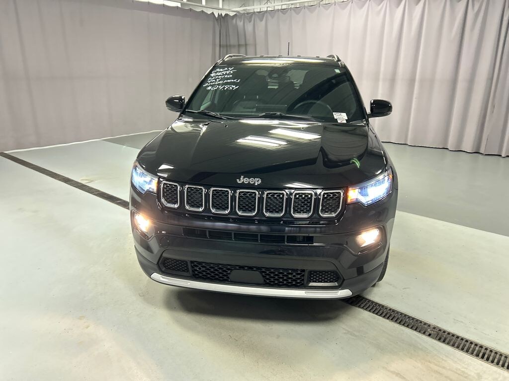 Used 2024 Jeep Compass Limited SUV