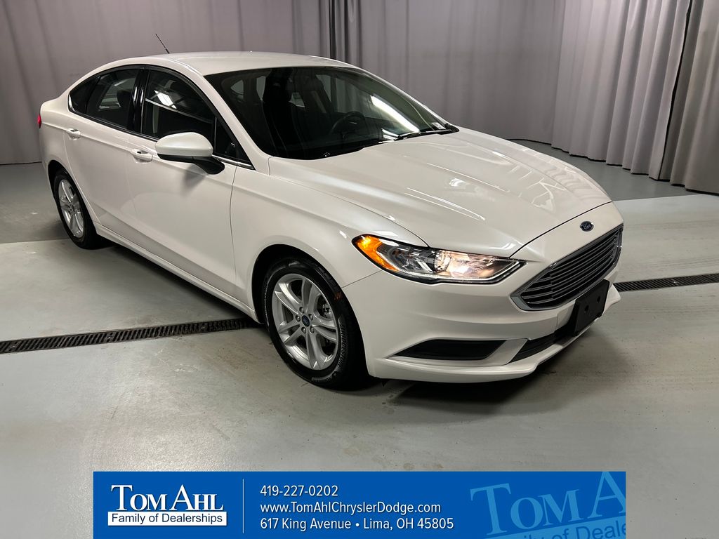2018 Ford Fusion SE's photo