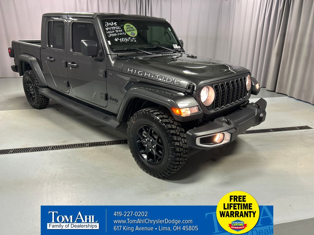 2025 Jeep Gladiator High Tide's photo