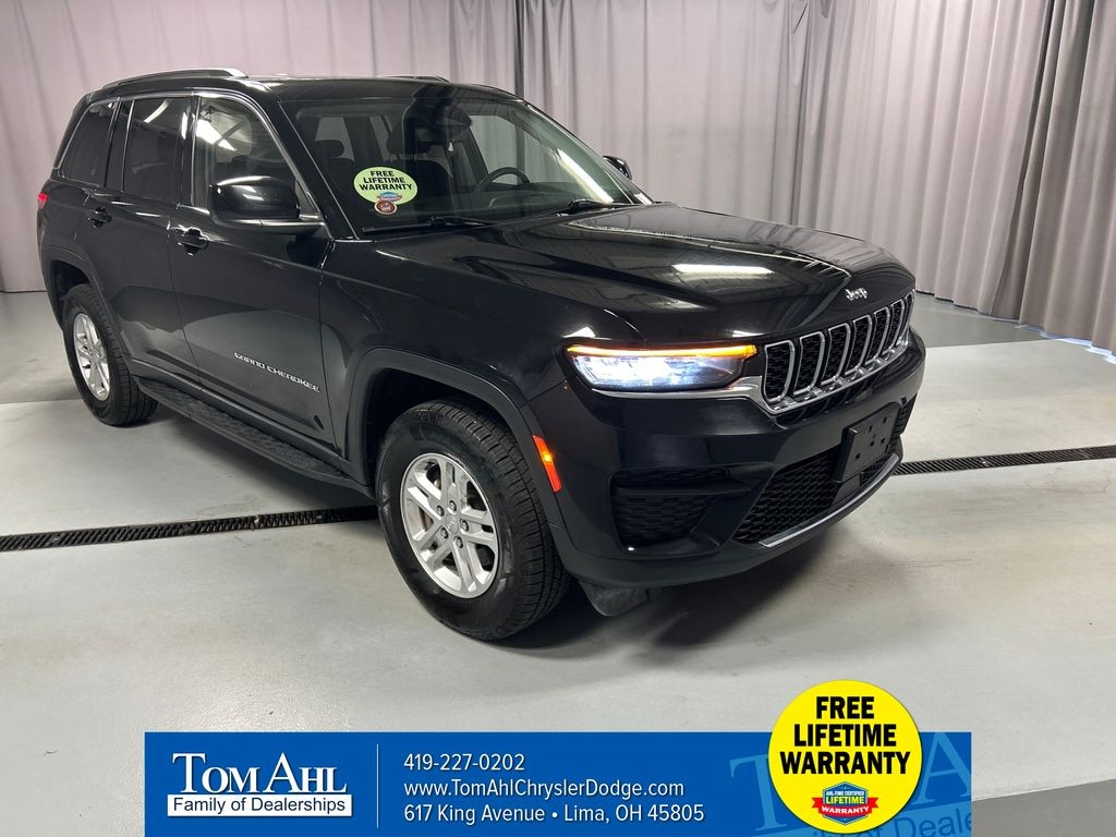 Used 2023 Jeep Grand Cherokee Laredo SUV