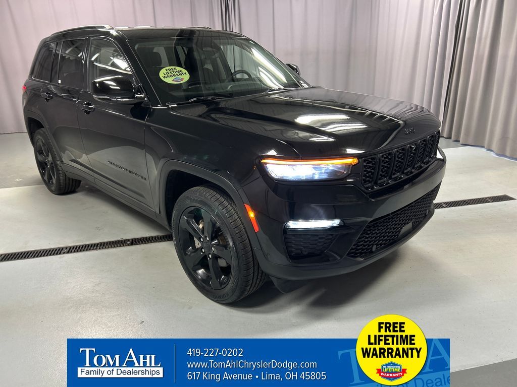 2023 Jeep Grand Cherokee Limited's photo