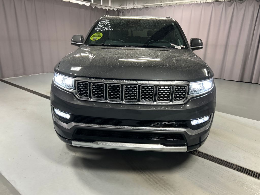 2022 Jeep Grand Wagoneer II photo 2