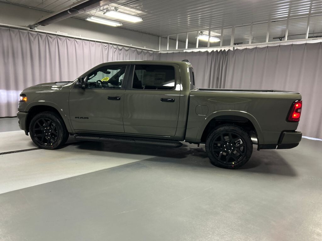 New 2026 Ram 1500 LARAMIE CREW CAB 4X4 5'7 BOX Pickup