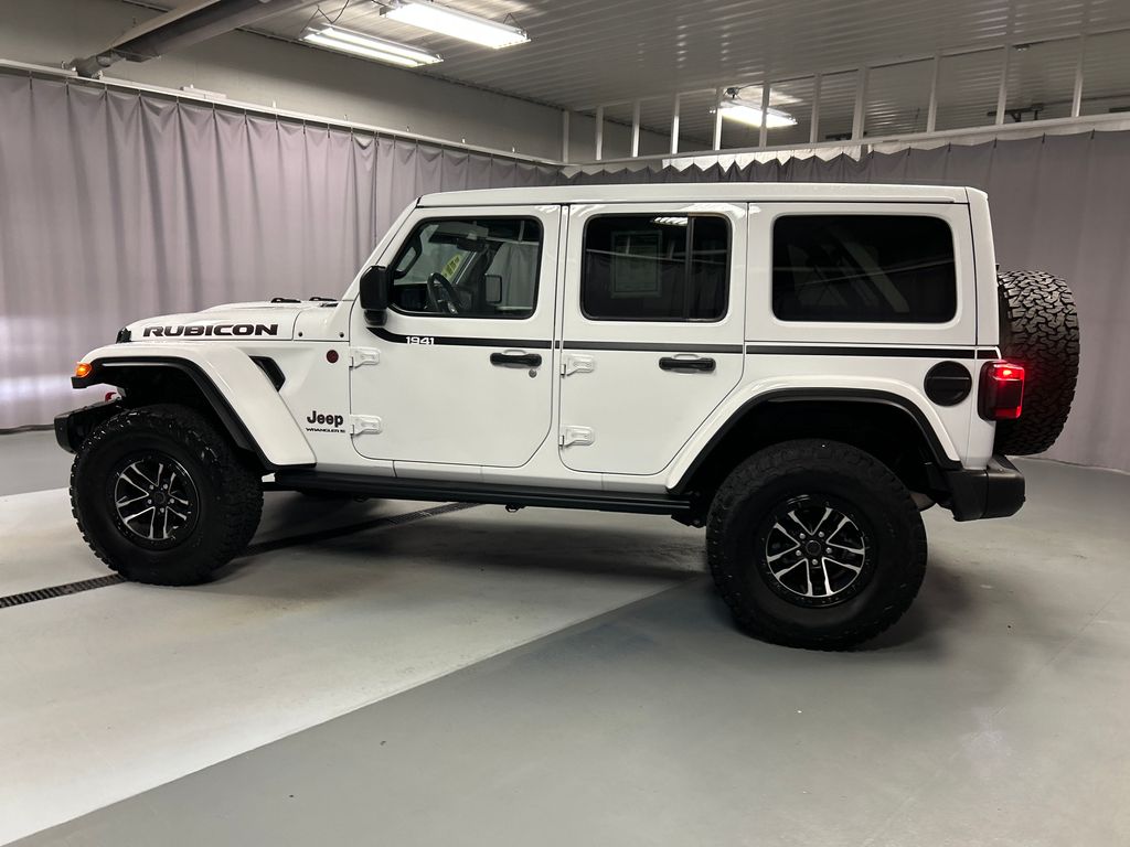 2024 Jeep Wrangler Rubicon photo 4
