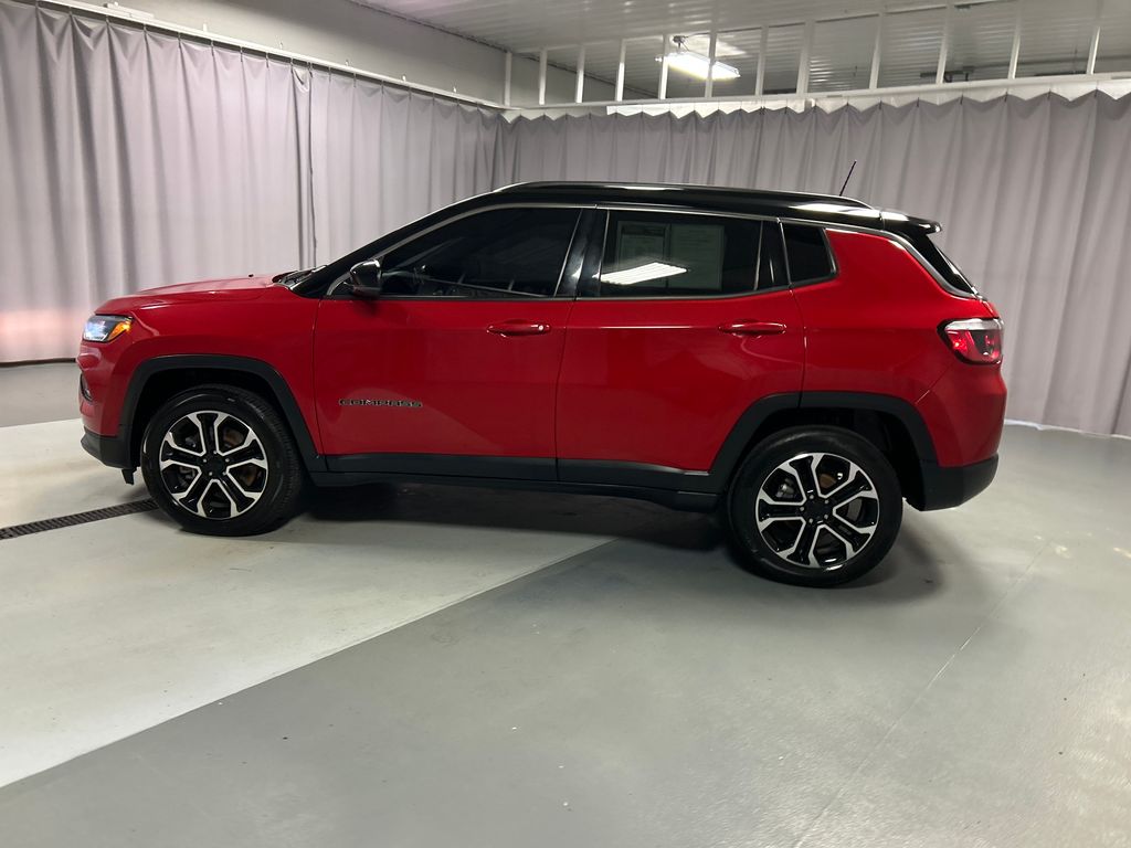 2023 Jeep Compass Limited photo 4
