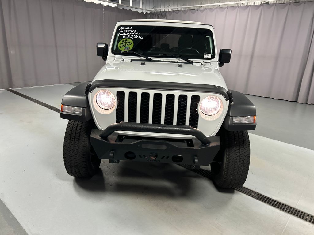 Used 2022 Jeep Gladiator Sport with VIN 1C6JJTAG2NL160117 for sale in Lima, OH