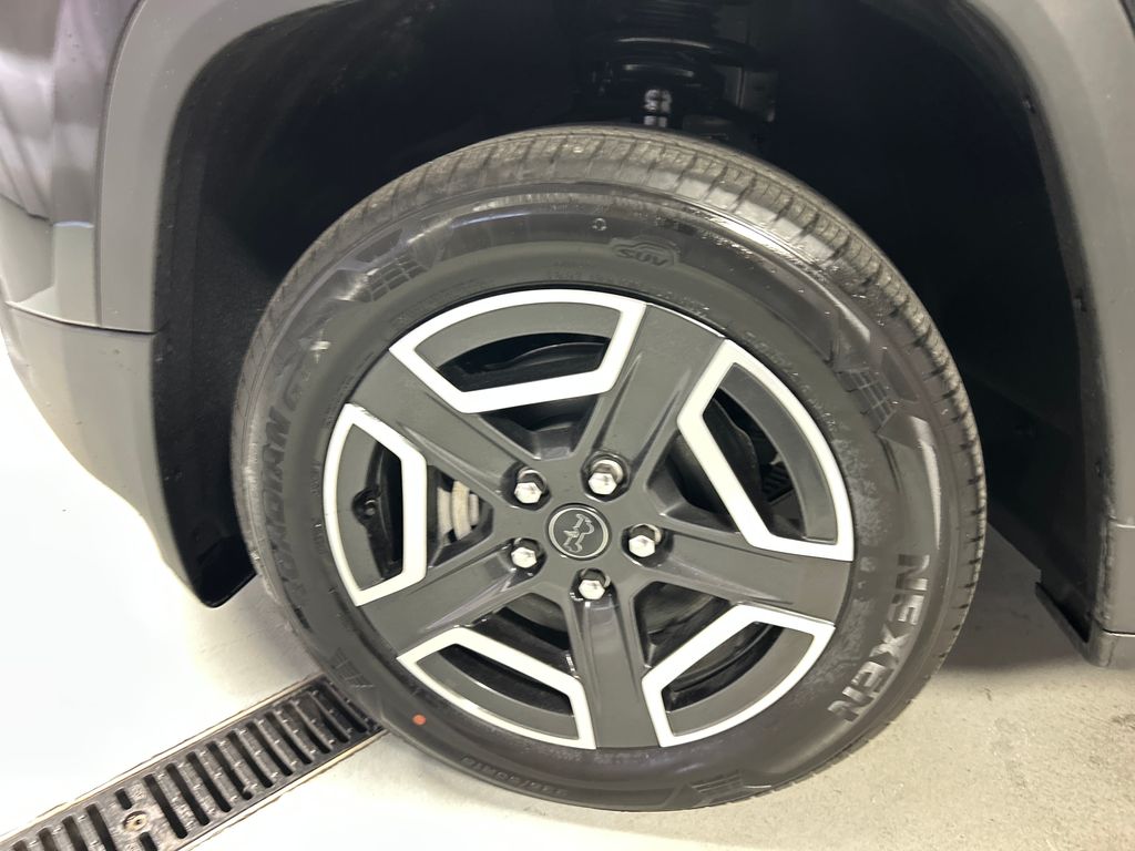2026 Jeep Cherokee Limited - Photo 9