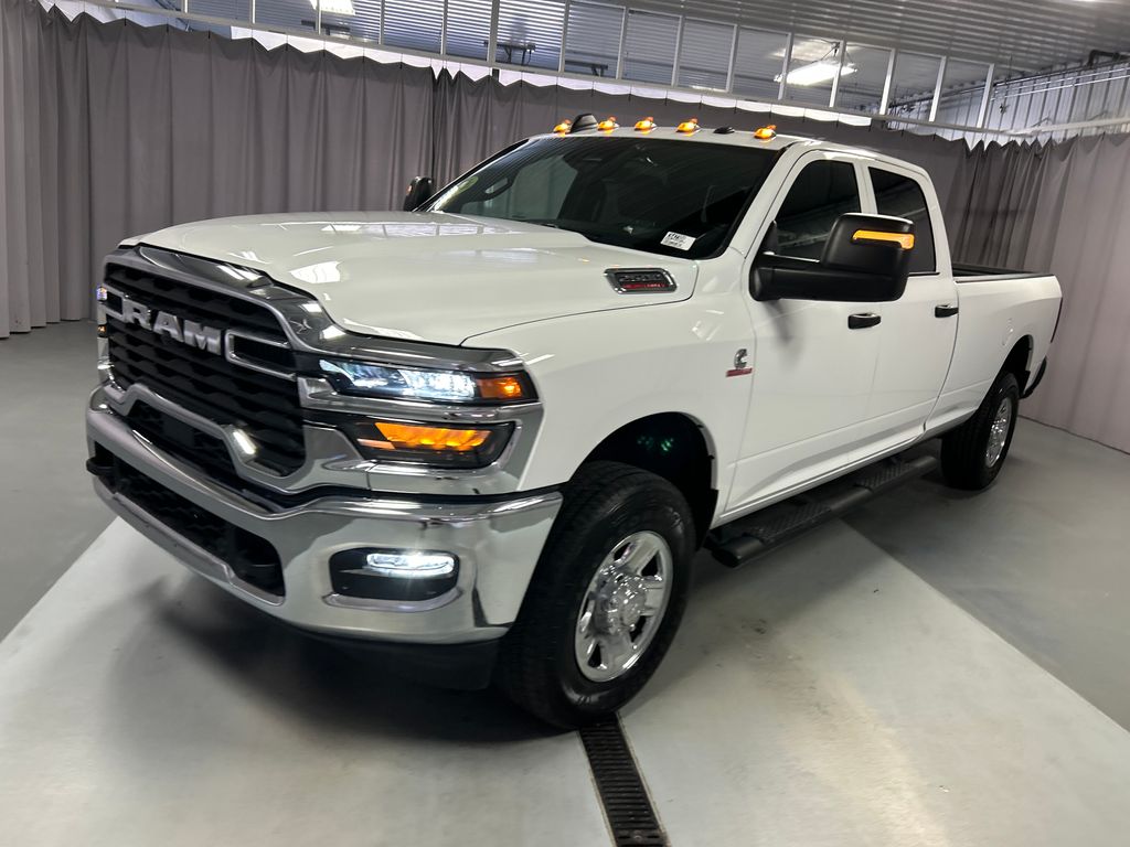2025 Ram 2500 Tradesman photo 3