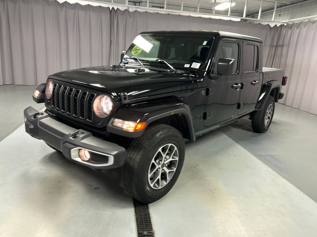 2024 Jeep Gladiator Sport photo 3
