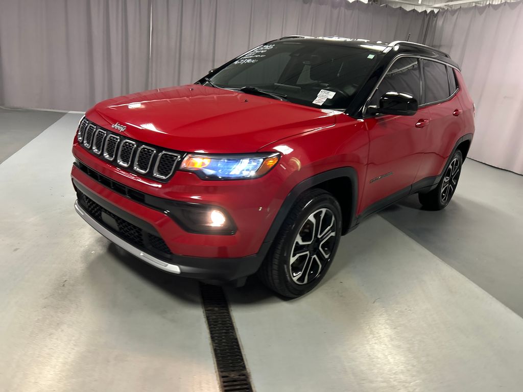 2023 Jeep Compass Limited photo 3
