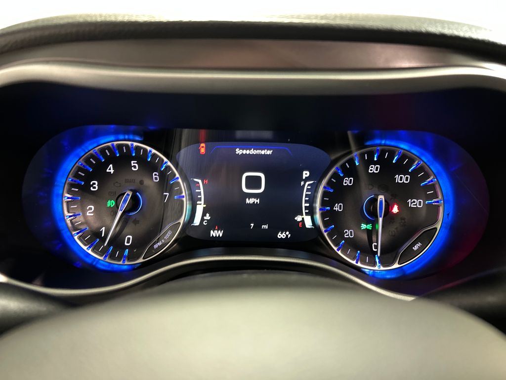 2026 Chrysler Pacifica Select - Photo 14