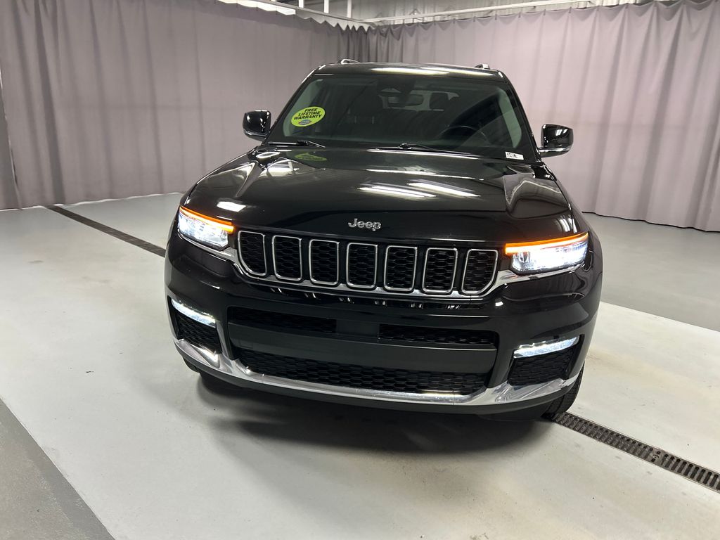 2022 Jeep Grand Cherokee Limited photo 2