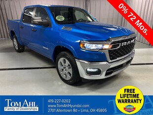 2025 Ram 1500 BIG HORN CREW CAB 4X4 5'7 BOX Pickup C22205