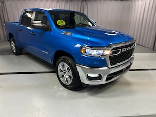 2026 Ram 1500 BIG HORN CREW CAB 4X4 5'7 BOX Pickup C23209