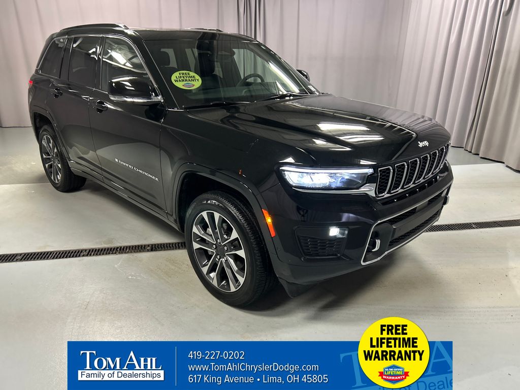 2024 Jeep Grand Cherokee Overland's photo