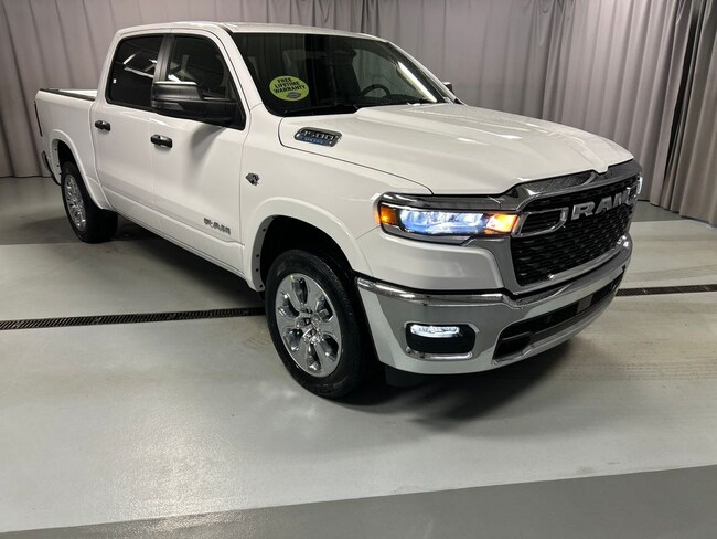 2026 Ram 1500 BIG HORN CREW CAB 4X4 5'7 BOX Pickup