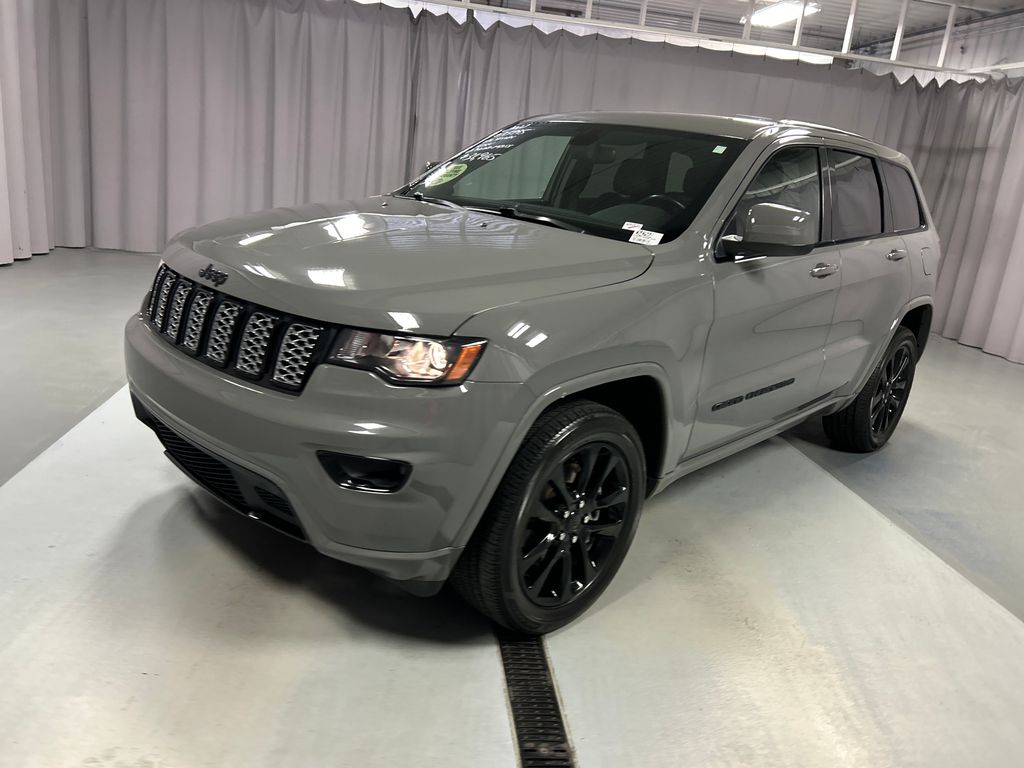 2022 Jeep Cherokee Laredo photo 3