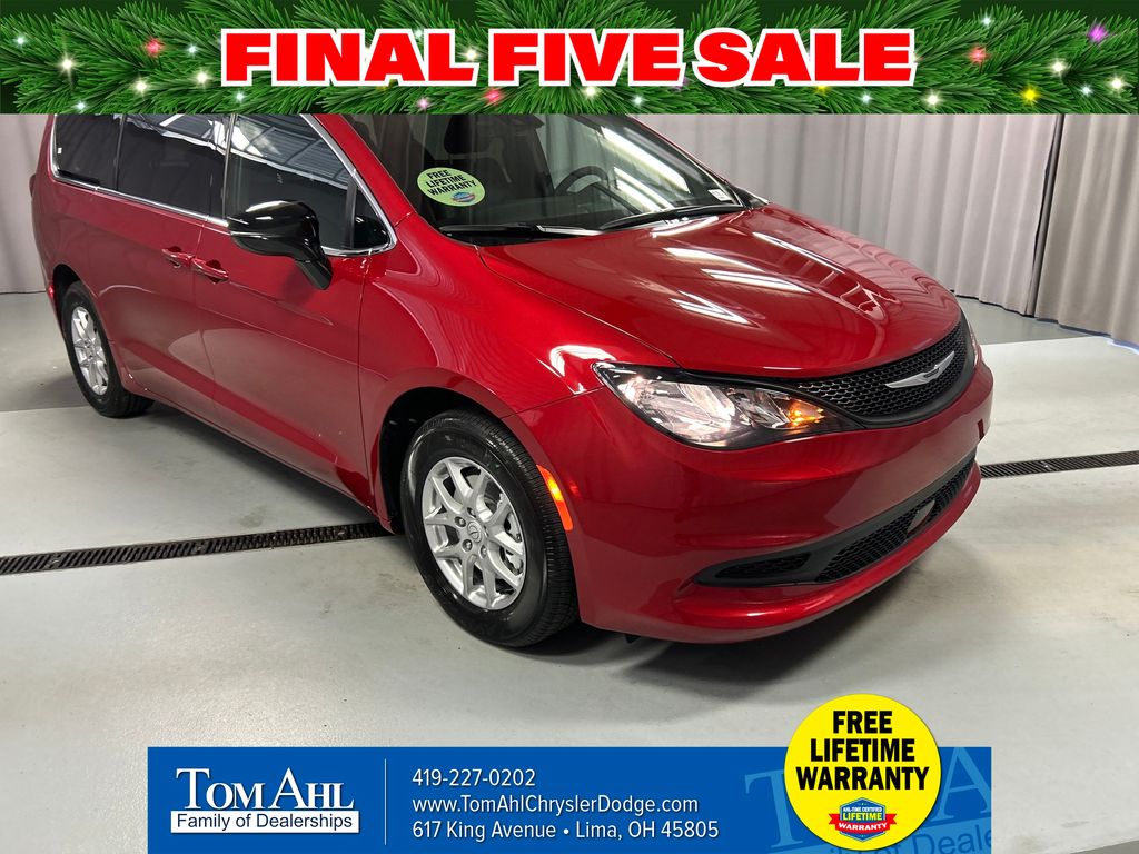 2026 Chrysler Voyager LX's photo