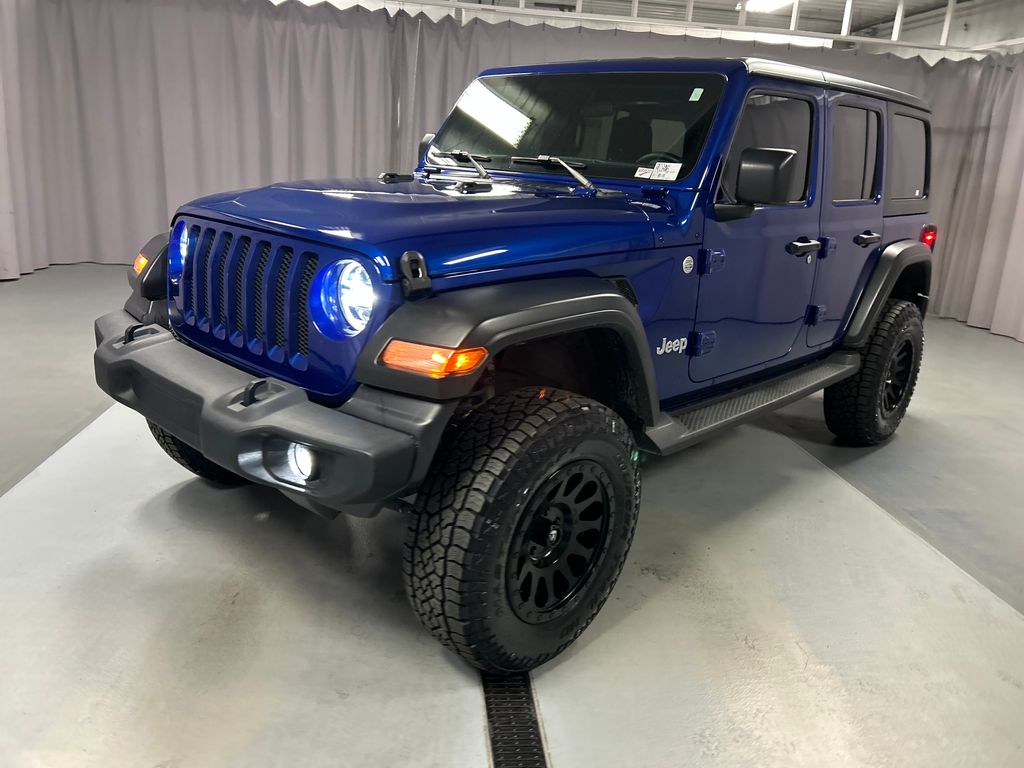 2020 Jeep Wrangler Unlimited Sport photo 3