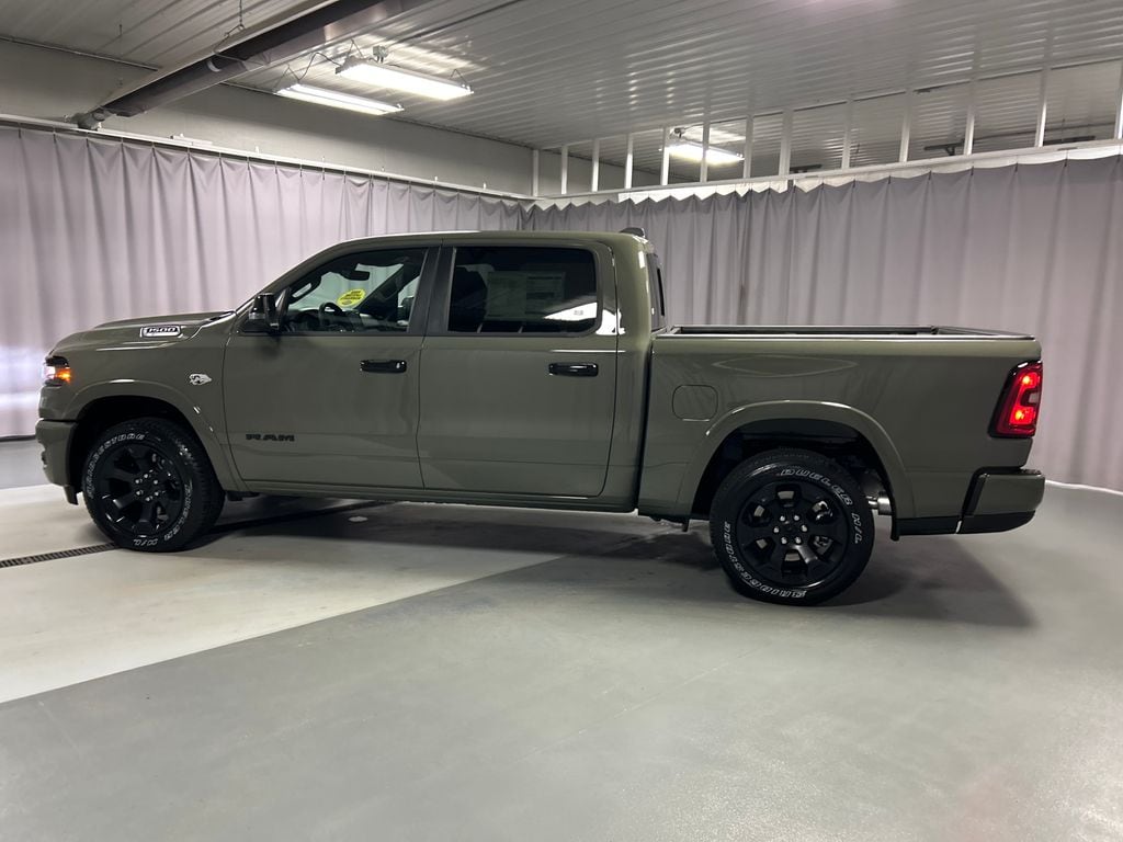 New 2026 Ram 1500 BIG HORN CREW CAB 4X4 5'7 BOX Pickup