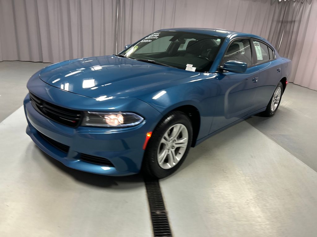 2022 Dodge Charger SXT photo 3