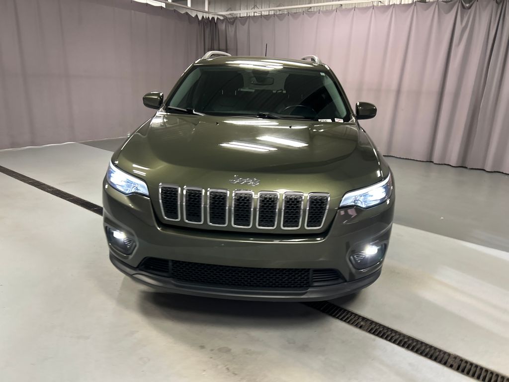 2019 Jeep Cherokee Latitude photo 2