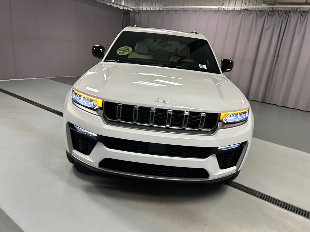 New 2026 Jeep Grand Cherokee LIMITED 4X4 Sport Utility