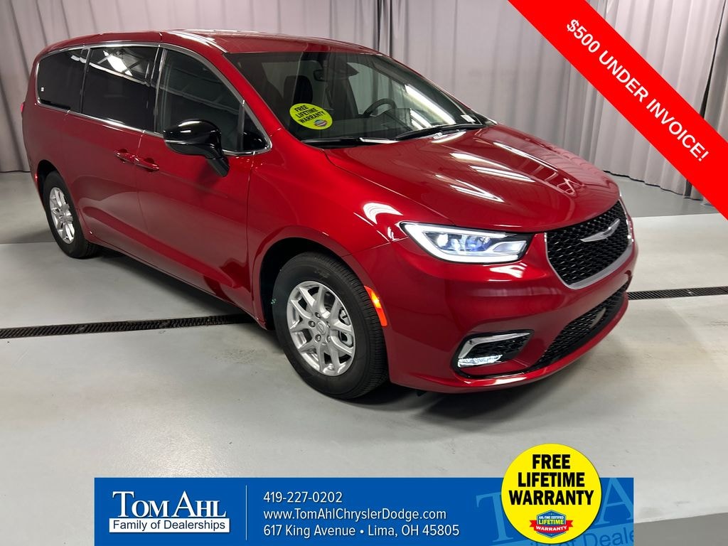 New 2026 Chrysler Pacifica SELECT Passenger Van