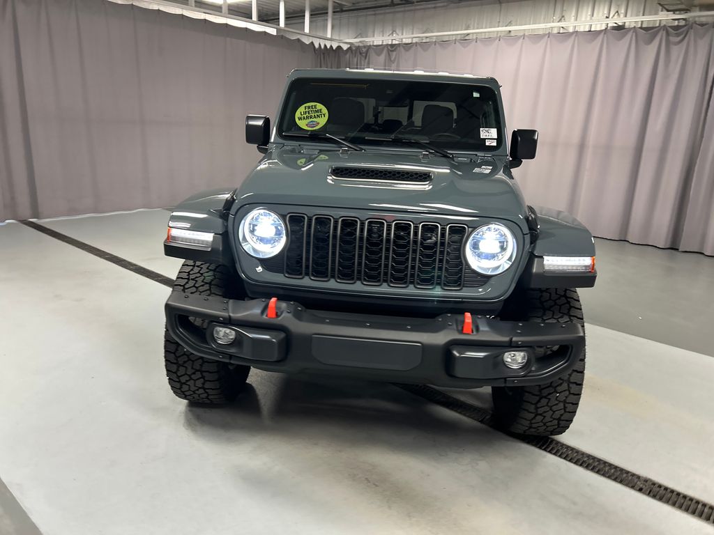 2024 Jeep Gladiator Mojave photo 2