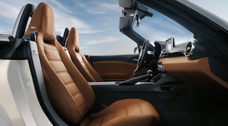 2018 FIAT 124 Spider interior
