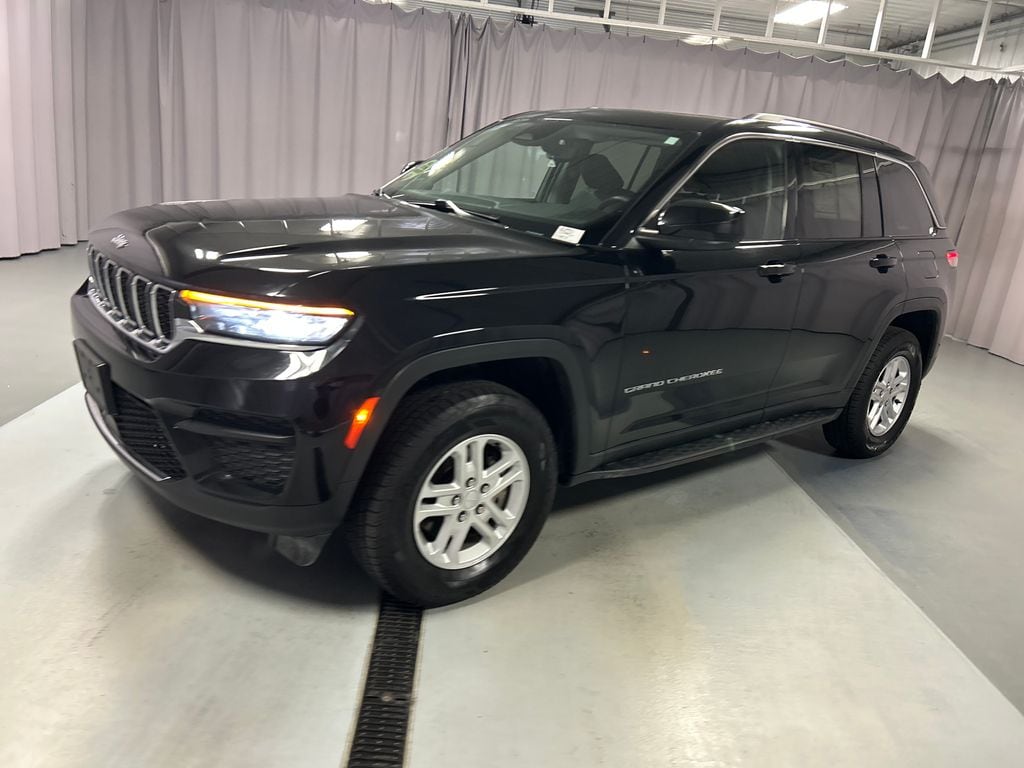 Used 2023 Jeep Grand Cherokee Laredo SUV