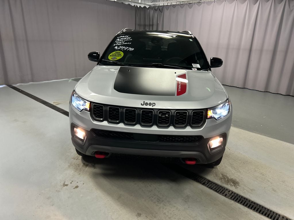Used 2025 Jeep Compass Trailhawk SUV