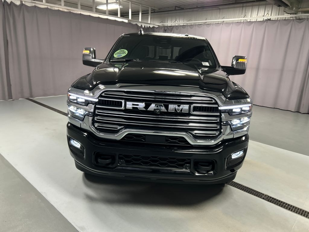New 2026 Ram 2500 LARAMIE CREW CAB 4X4 8' BOX Pickup