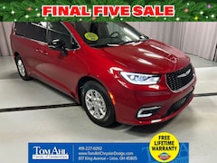 2026 Chrysler Pacifica SELECT Passenger Van