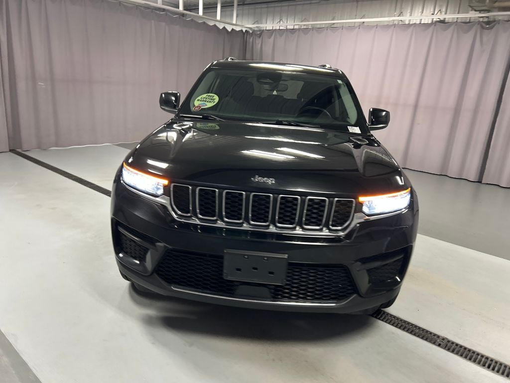 Used 2023 Jeep Grand Cherokee Laredo SUV