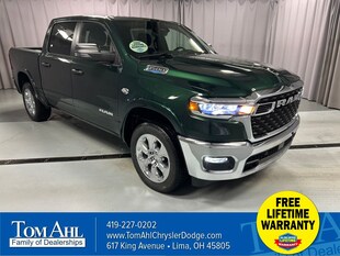 2026 Ram 1500 BIG HORN CREW CAB 4X4 5'7 BOX Pickup C23189