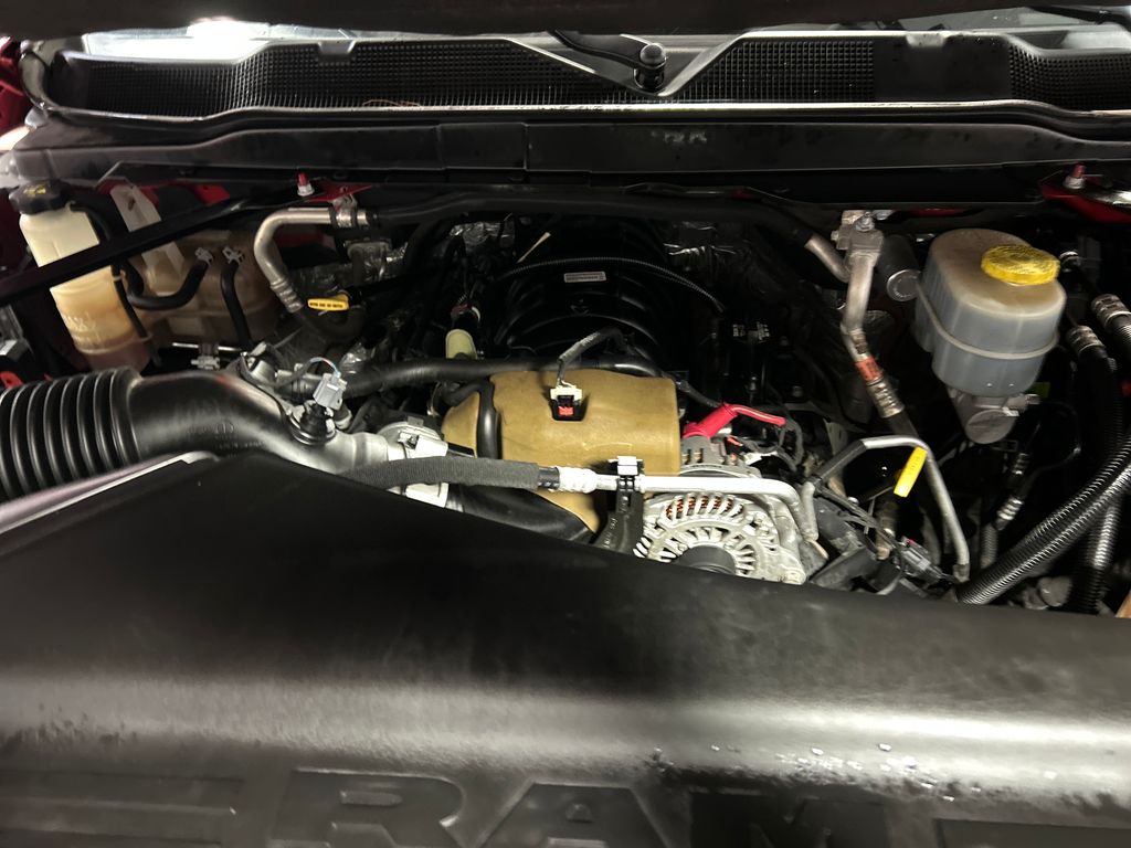 2022 RAM Ram 3500 Chassis Cab SLT - Photo 22