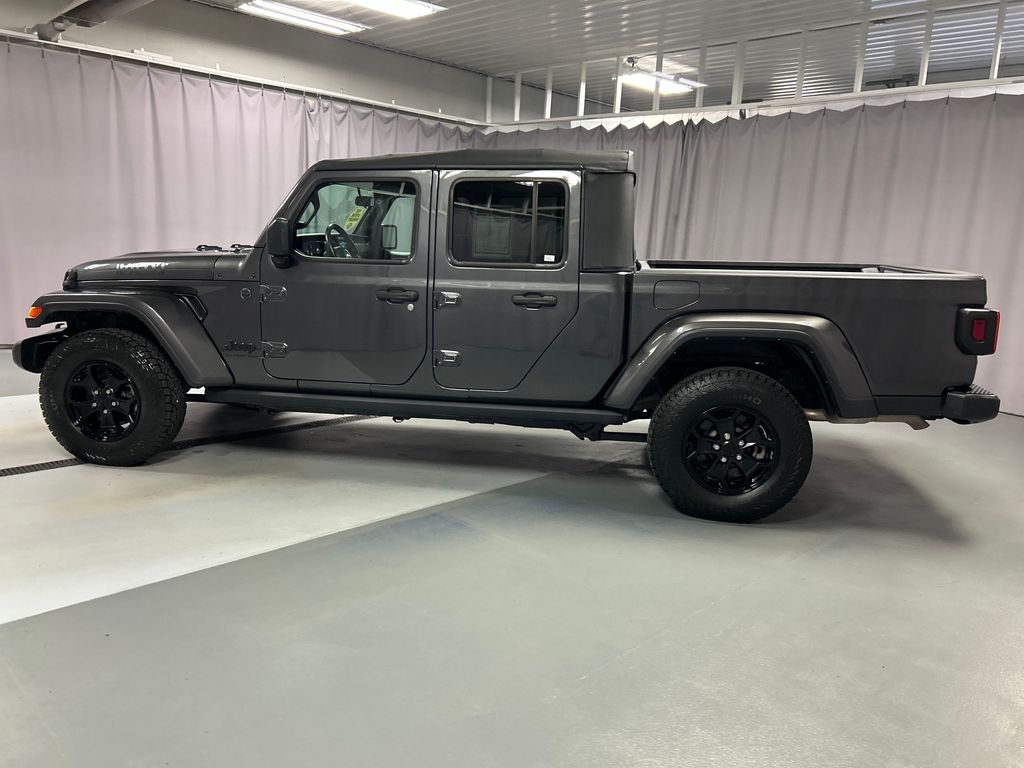 2022 Jeep Gladiator Sport photo 4
