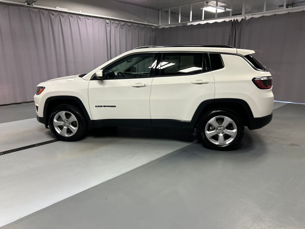 2021 Jeep Compass Latitude photo 3