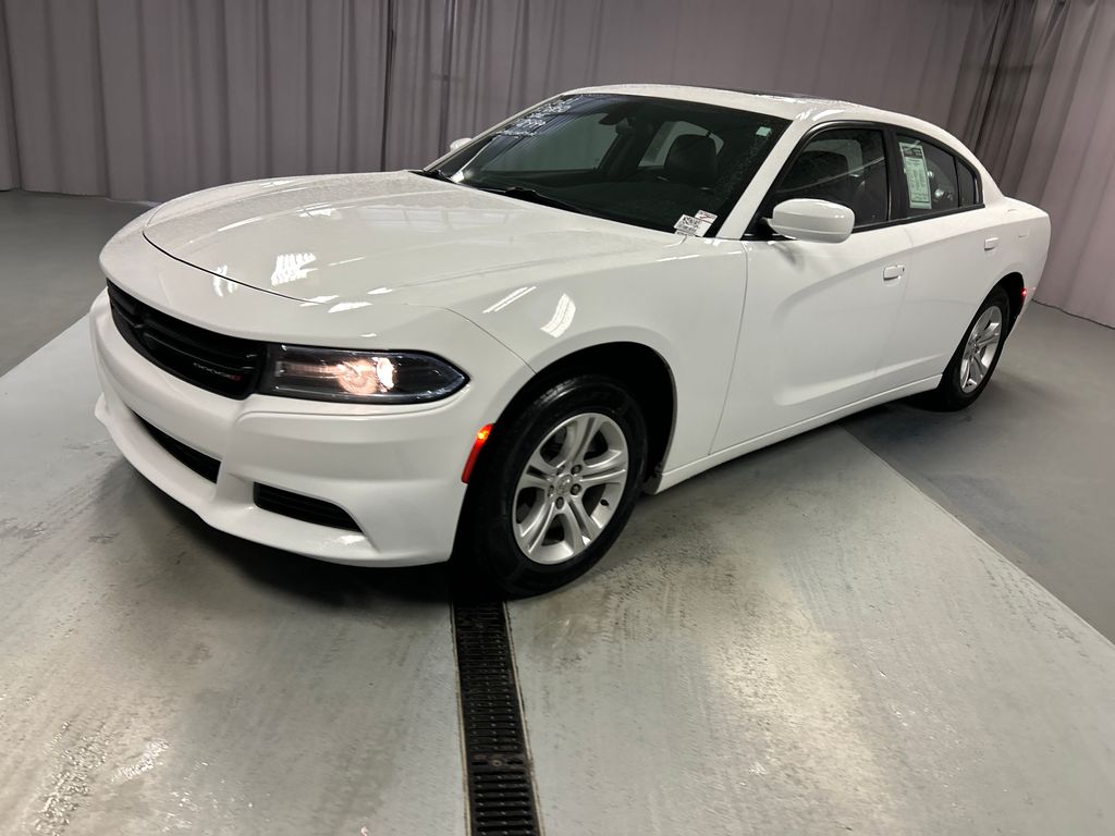 2021 Dodge Charger SXT photo 3