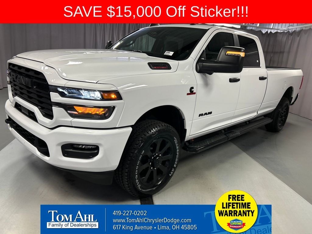 New 2025 Ram 2500 BIG HORN CREW CAB 4X4 8' BOX Pickup