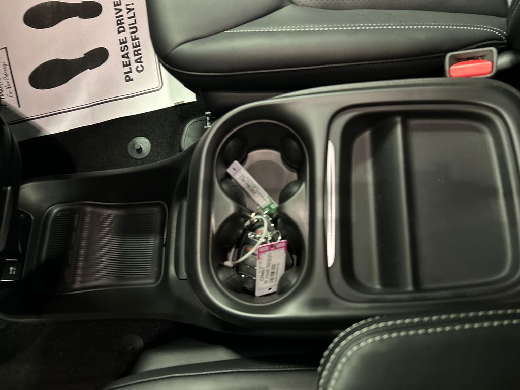 2027 Chrysler Pacifica Select - Photo 19