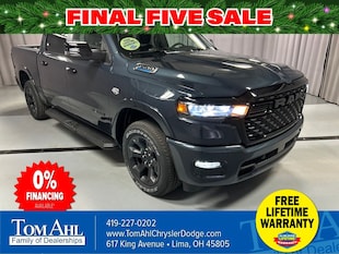 2026 Ram 1500 BIG HORN CREW CAB 4X4 5'7 BOX Pickup C23044