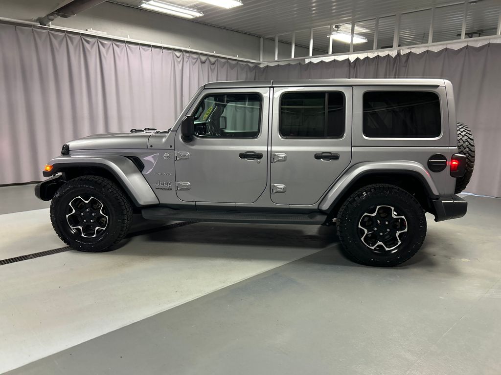2020 Jeep Wrangler Unlimited Sahara photo 4