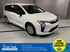 2027 Chrysler Pacifica SELECT Passenger Van
