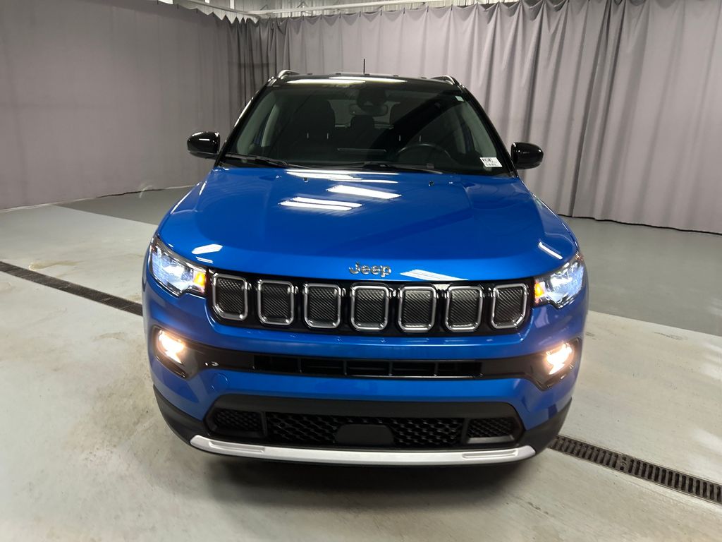 Used 2022 Jeep Compass Limited with VIN 3C4NJDCB4NT195098 for sale in Lima, OH