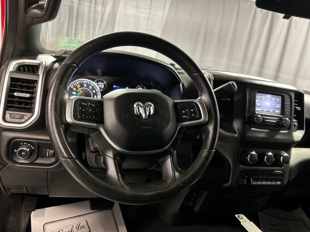 2022 RAM Ram 3500 Chassis Cab SLT - Photo 14